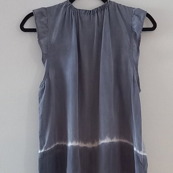 CLOTH & STONE two-tone blue tie dye sleeveless top - Picture 9 of 9